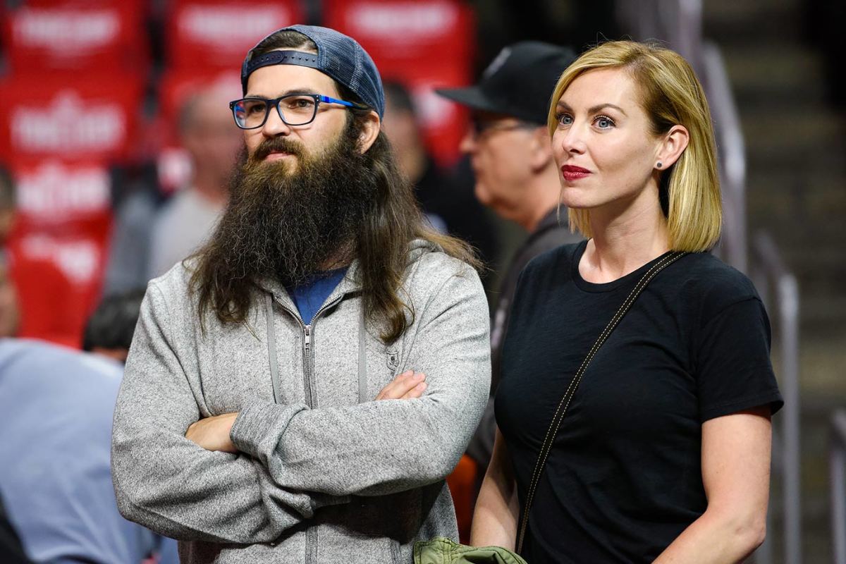 2016-0427-Jep-Robertson-wife-Jessica.jpg